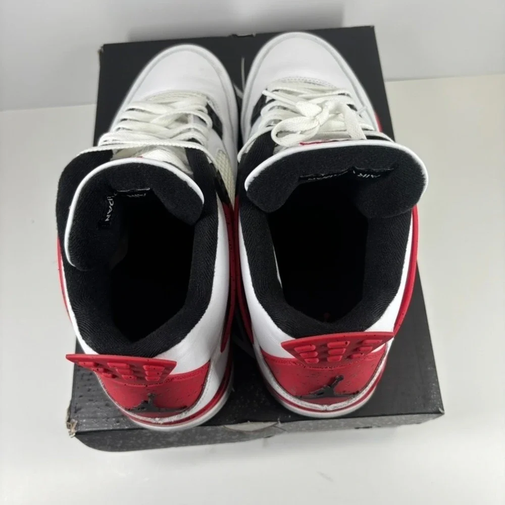 Nike Air Jordan 4 Retro 
